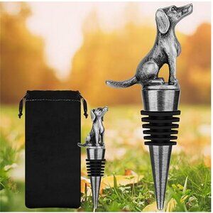 Detailed Labrador Retriever Bottle Stopper with Bag